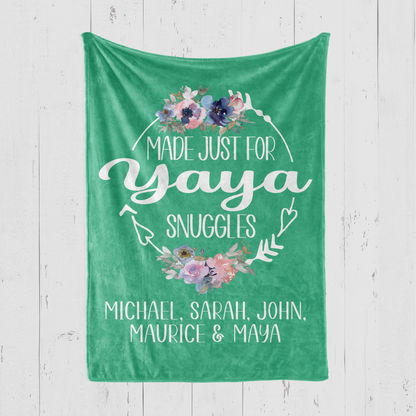 Yaya Snuggles Blanket